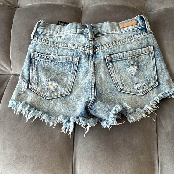 Blank NYC Distressed Denim Shorts size 24 - Picture 2 of 7